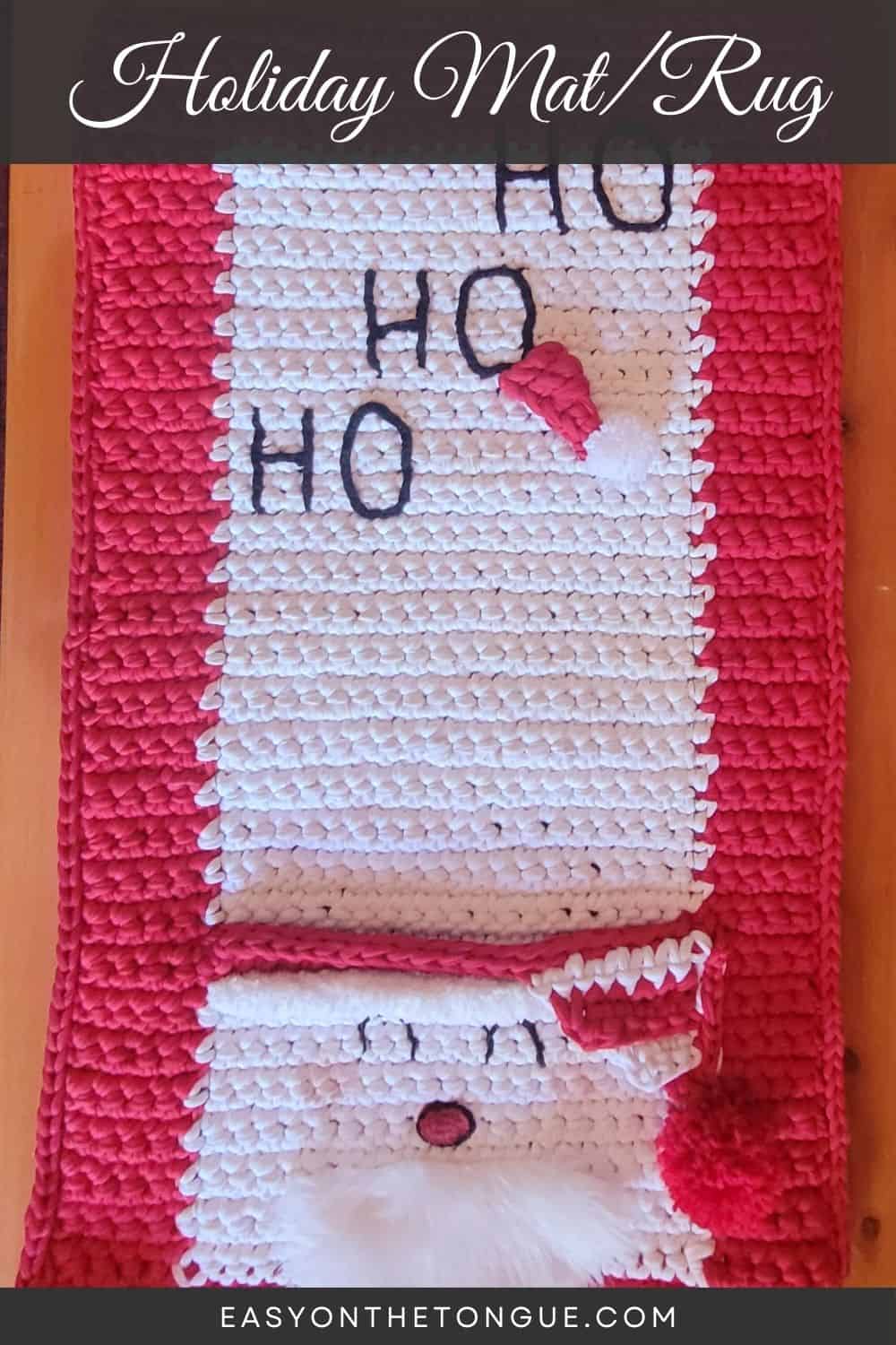 Crochet a Holiday bath mat or rug or use it as a table runner free pattern on easyonthetongue.com2  Crochet A Santa Christmas rug or table runner (free pattern)